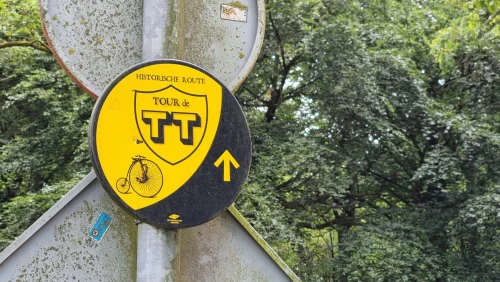 Tour de TT routesign cycle